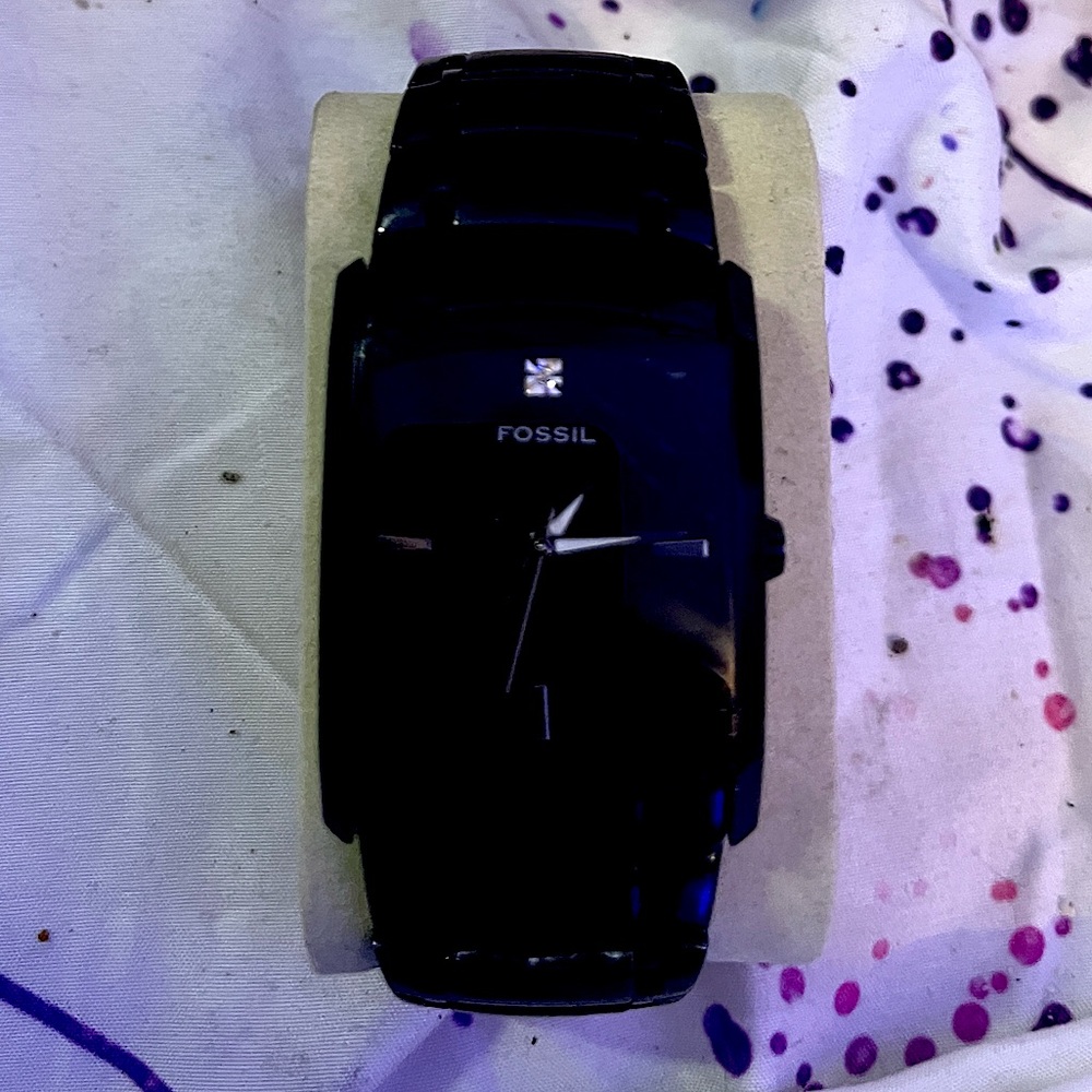 Super clean Fossil Arkitect with diamond accent, fresh battery working perfectly